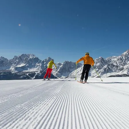 Hirben Naturlaub Aparthotel 4*